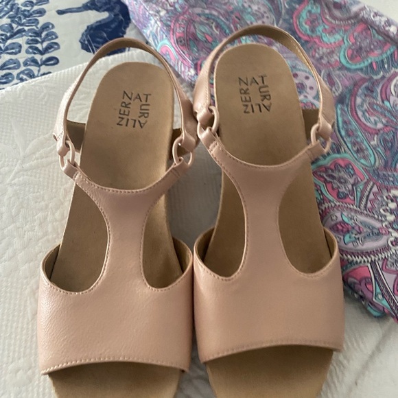 Naturalizer Pink T-Strap Sandals - Picture 2 of 10